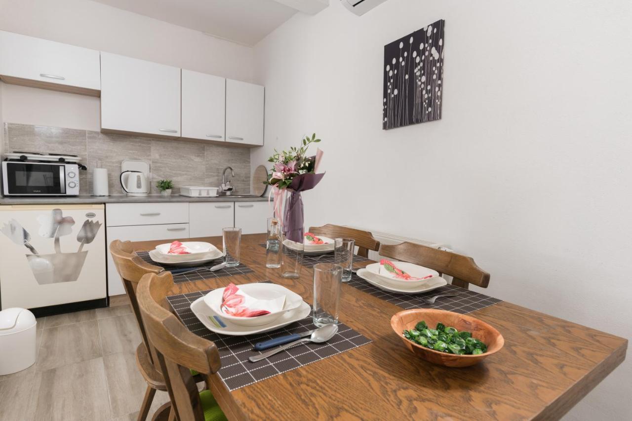 Apartmani Kod Marka Pozega Esterno foto