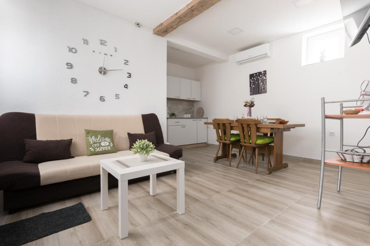 Apartmani Kod Marka Pozega Esterno foto
