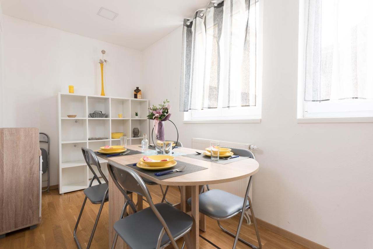 Apartmani Kod Marka Pozega Esterno foto