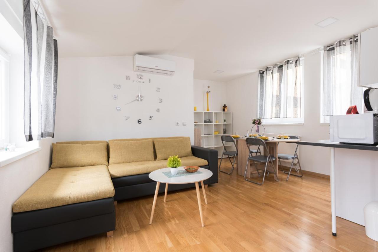 Apartmani Kod Marka Pozega Esterno foto