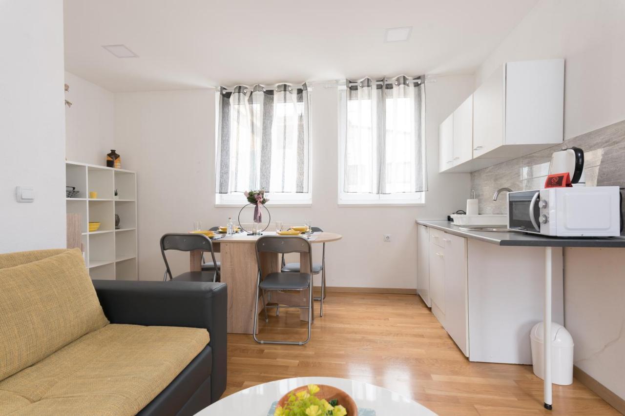 Apartmani Kod Marka Pozega Esterno foto